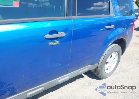 2011 Ford Escape Xlt из США, поврежденный, VIN 1FMCU9DG9BKA90796